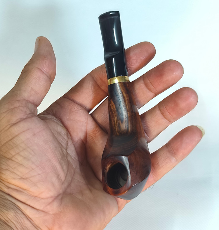 پیپ چوبی دستساز. بدون خراطی. چوب سخت کایو. فیلتر خور. رنگ طبیعی چوب