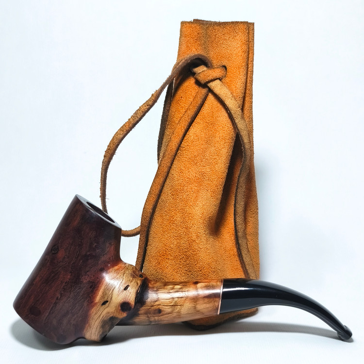 پیپ دستساز. بدون خراطی. چوب سخت کایو kayo. رنگ طبیعی چوب. مدل rustic (رستیک)