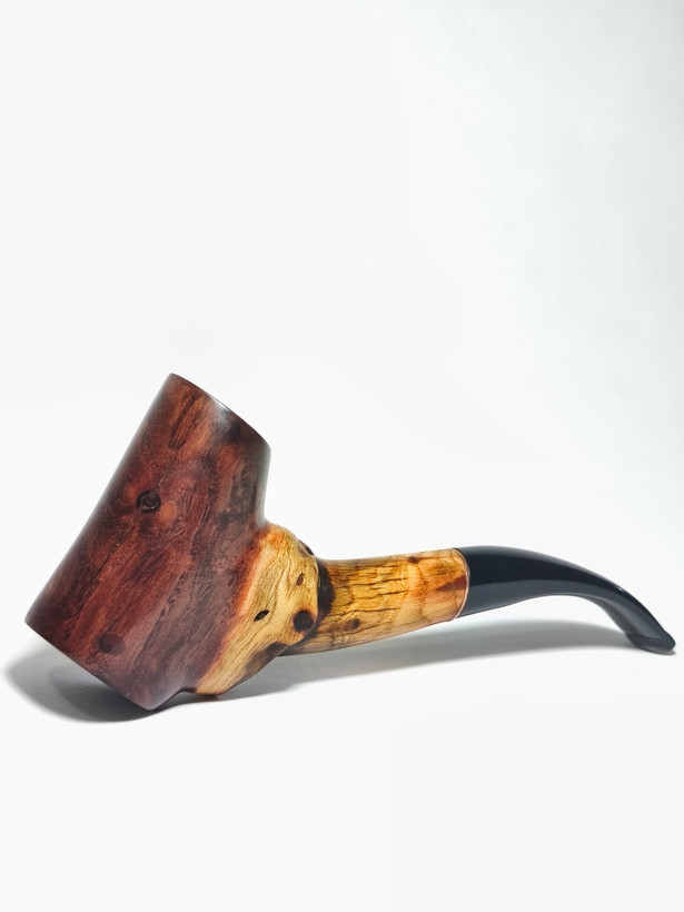 پیپ دستساز. بدون خراطی. چوب سخت کایو kayo. رنگ طبیعی چوب. مدل rustic (رستیک)